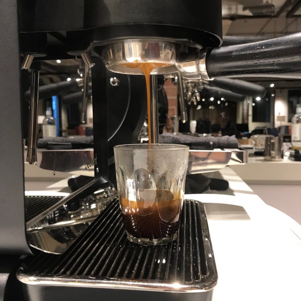 E61 Rocketing up to 10 bars (Monday Espresso)